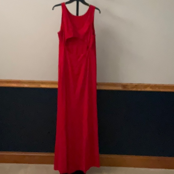 Lauren by Ralph Lauren, Red evening gown, Size 14 - Picture 2 of 5